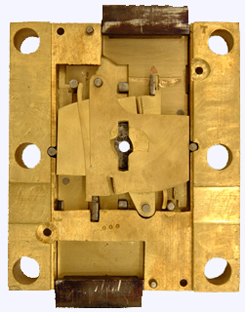 Chatwood Invincible, 12 lever lock interior